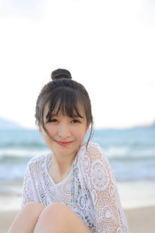 皇上在御花园C了太子妃